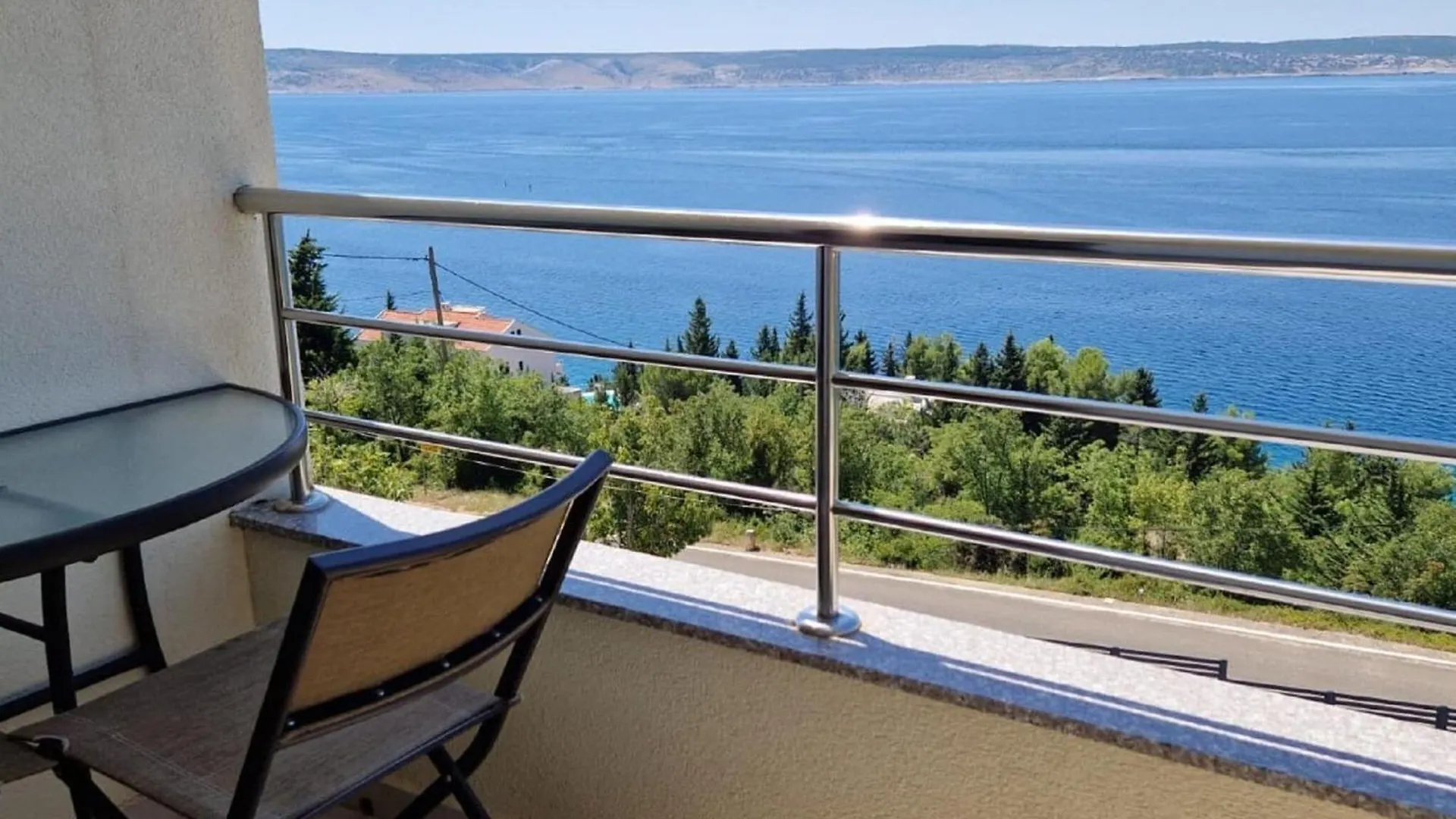 Apartment With Swimming Pool And Sea View Starigrad Paklenica