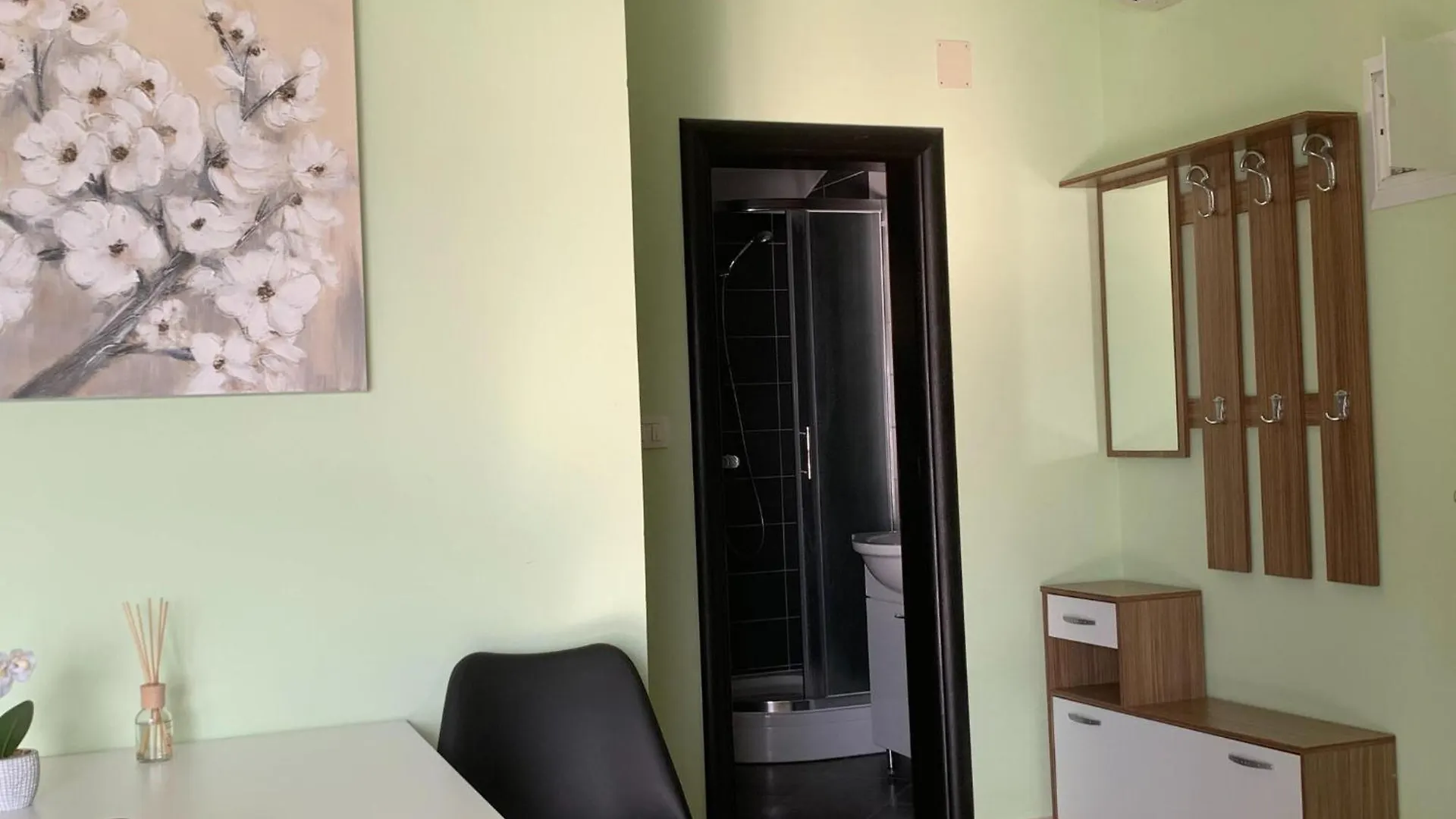 Apartment With Swimming Pool And Sea View Starigrad Paklenica Croazia