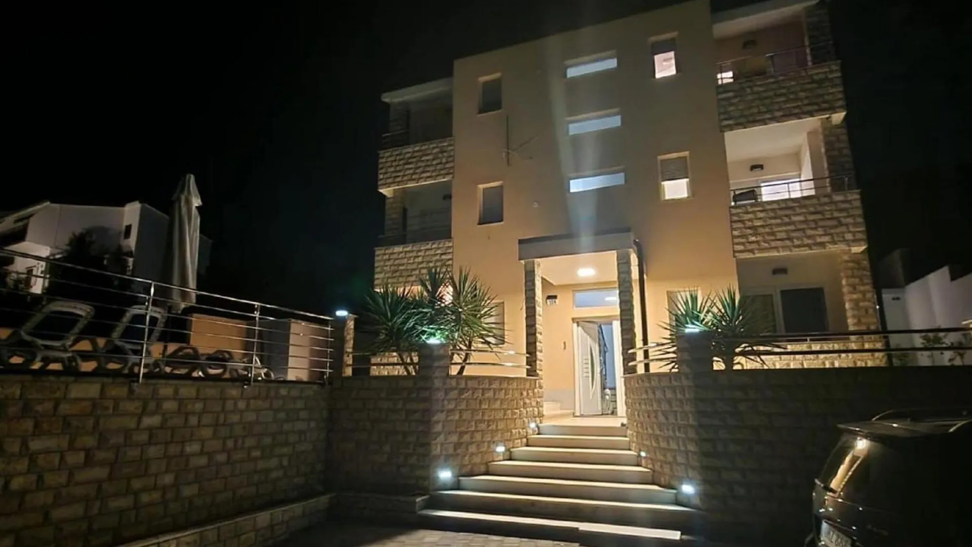 Apartment With Swimming Pool And Sea View Starigrad Paklenica