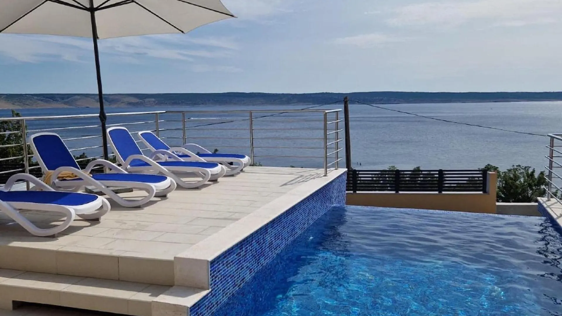 Apartment With Swimming Pool And Sea View Starigrad Paklenica 0*,